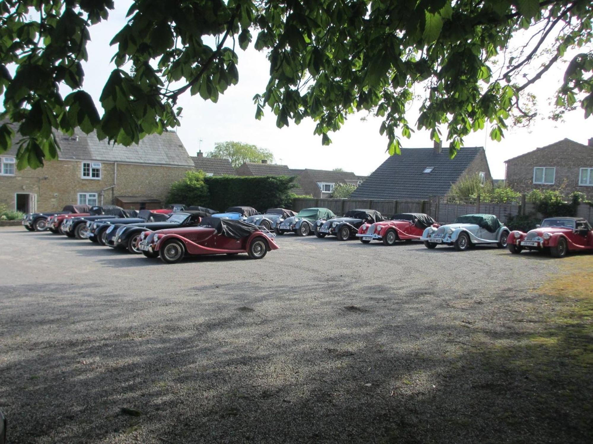 Pettifers Freehouse Hotel Crudwell Exterior foto